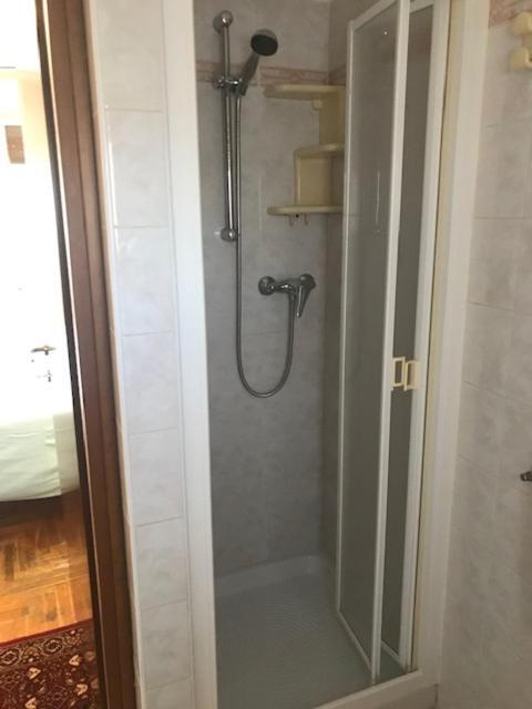 Hotel Carillon Lavena Ponte Tresa Eksteriør billede