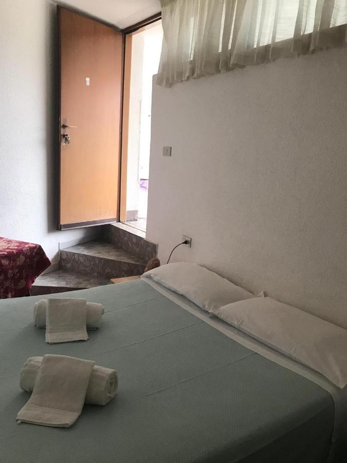 Hotel Carillon Lavena Ponte Tresa Eksteriør billede